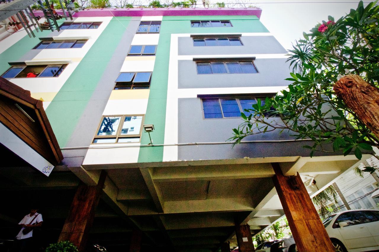 Kaya Place Bangkok Exterior photo
